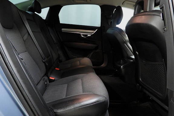 Volvo S90 21 of 30