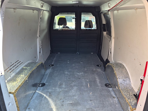 Volkswagen Caddy Maxi 6 of 6