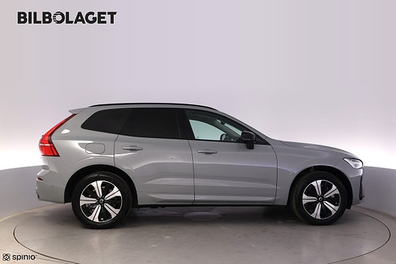 Volvo XC60 2 of 5