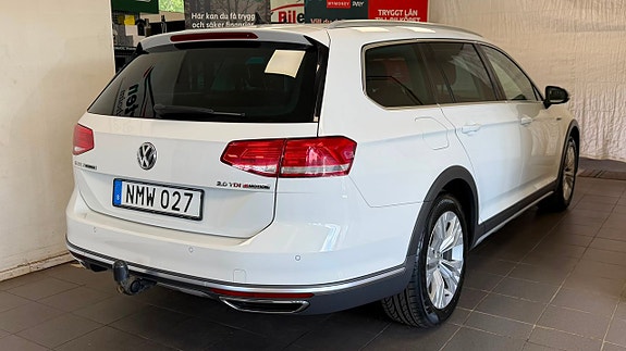 Volkswagen Passat Alltrack 4 of 5