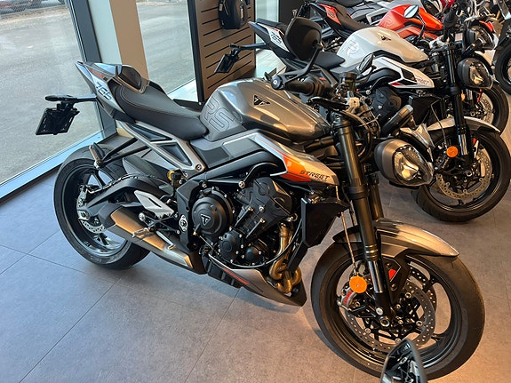 Triumph STREET TRIPLE 765 RS 2 of 2