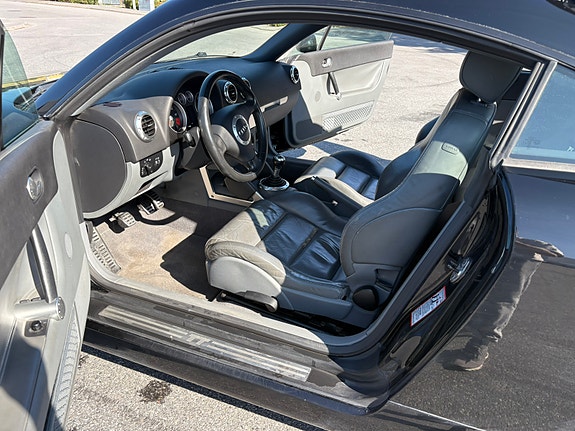 Audi TT 5 of 5