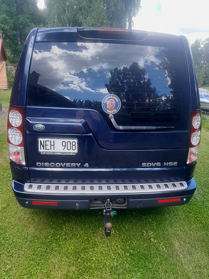 Land Rover Discovery 4 2 of 11