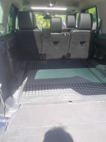 Land Rover Discovery 4 8 of 11