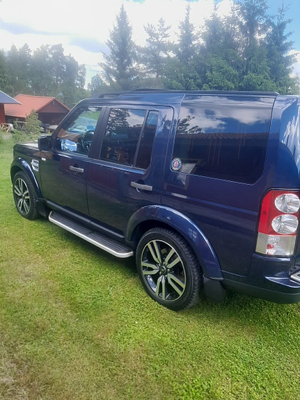 Land Rover Discovery 4 9 of 11