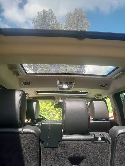 Land Rover Discovery 4 10 of 11