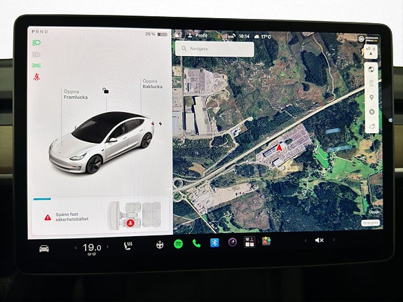 Tesla Model 3 21 of 30