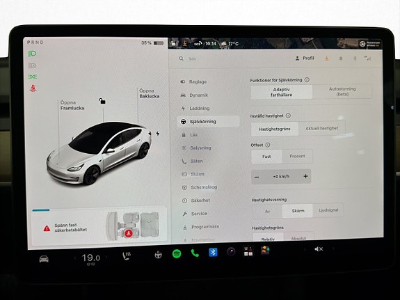 Tesla Model 3 24 of 30