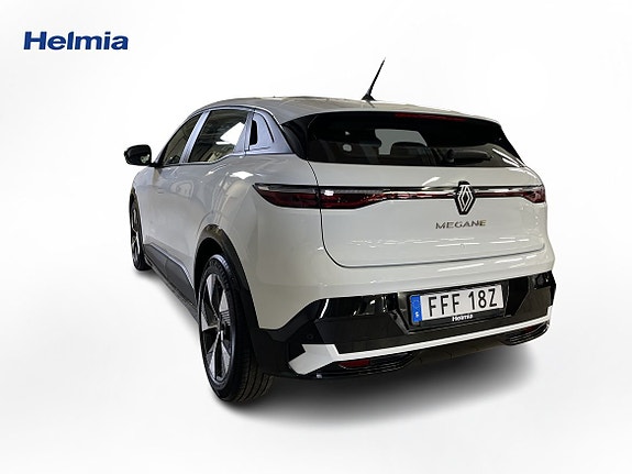 Renault Megane E-Tech 3 of 5