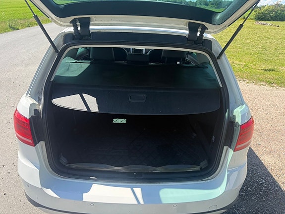 Volkswagen Passat Alltrack 15 of 15