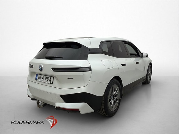 BMW iX 9 of 30