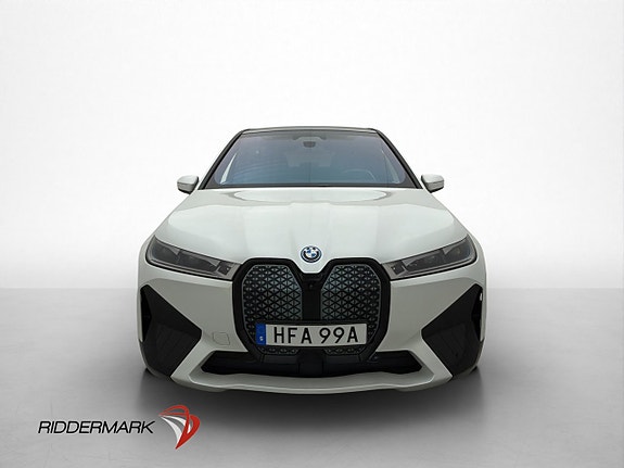 BMW iX 3 of 30