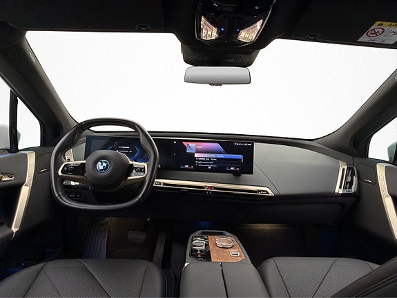 BMW iX 22 of 30
