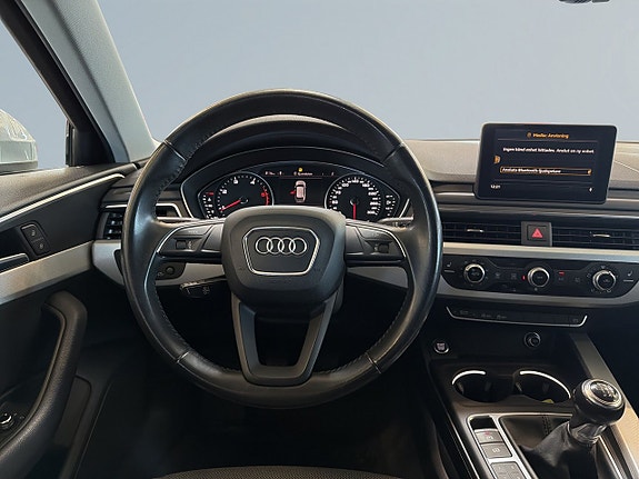 Audi A4 9 of 20