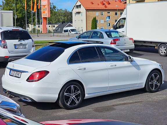 Mercedes-Benz C200 d 2 of 3