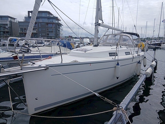 Bavaria 32 cruiser — View photo 1
