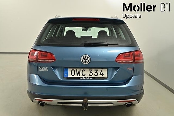 Volkswagen Golf Alltrack 7 of 12