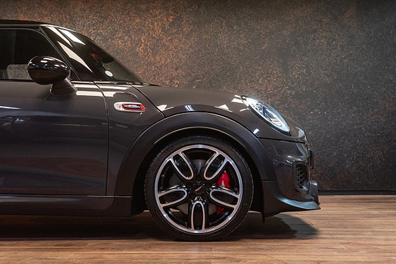 MINI John Cooper Works 5 of 5