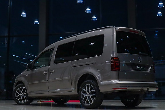 Volkswagen Caddy Maxi 4 of 5