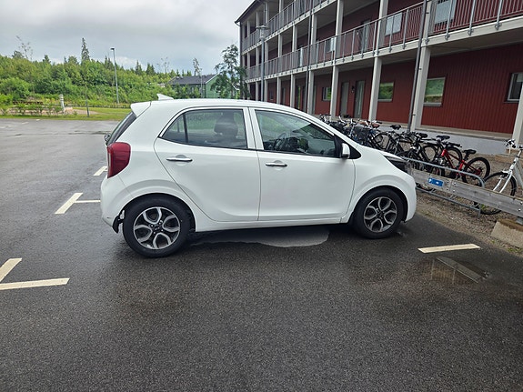 Kia Picanto 3 of 5