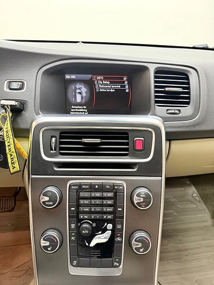Volvo V60 10 of 11