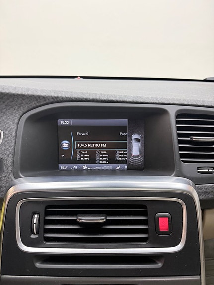 Volvo V60 11 of 11