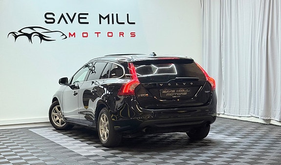 Volvo V60 4 of 11