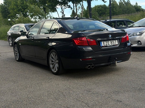 BMW 520d 4 of 5