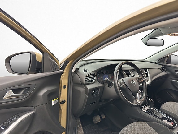 Opel Grandland X 10 of 28