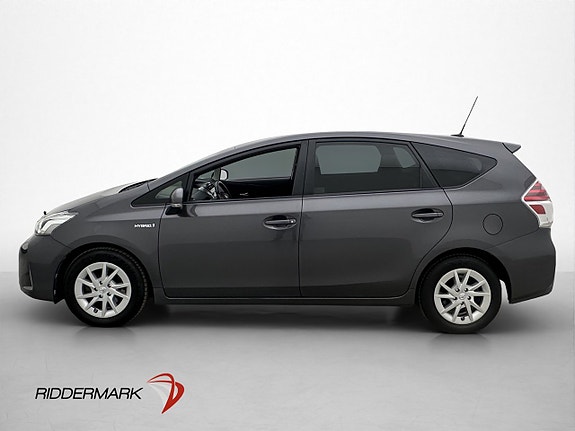 Toyota Prius+ 4 of 5