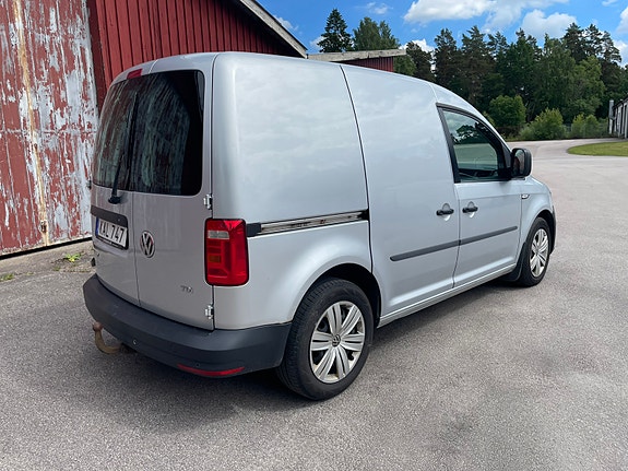 Volkswagen Caddy 2 of 5