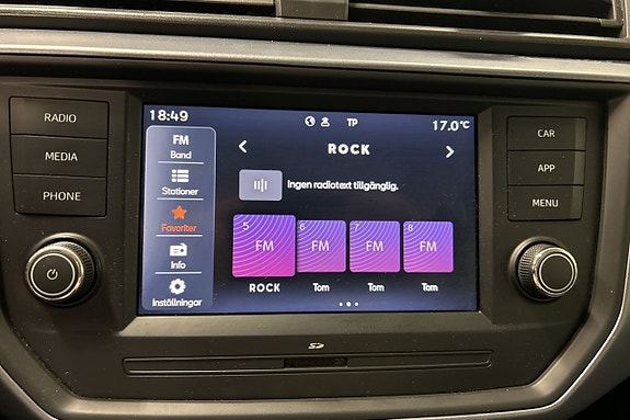 Seat Arona 18 of 24