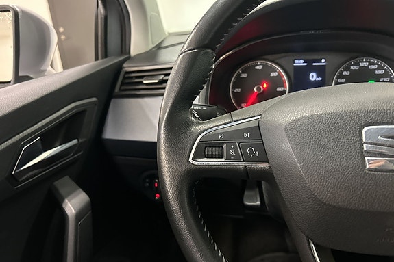 Seat Arona 15 of 24