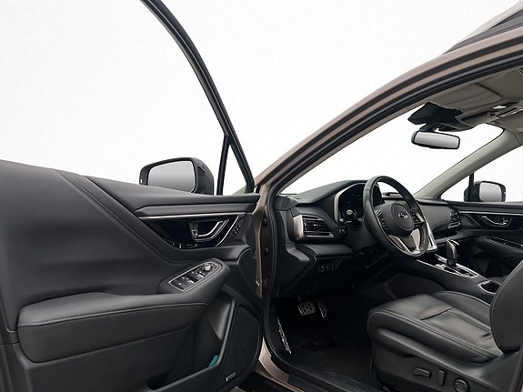 Subaru Outback 10 of 30