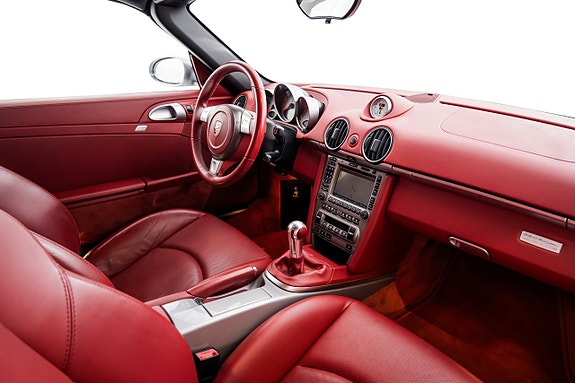 Porsche Boxster Spyder 27 of 30