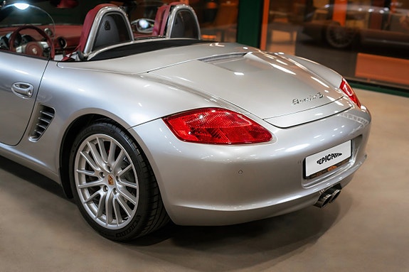 Porsche Boxster Spyder 4 of 30