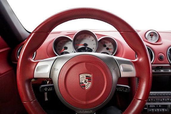 Porsche Boxster Spyder 19 of 30