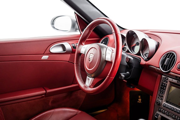 Porsche Boxster Spyder 28 of 30