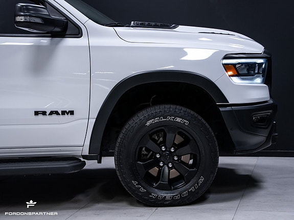 Dodge RAM 1500 12 of 30