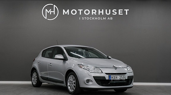 Renault Megane III 3 of 5