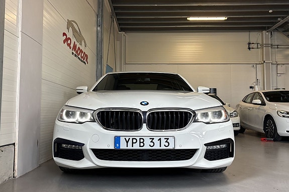 BMW 520d 3 of 5