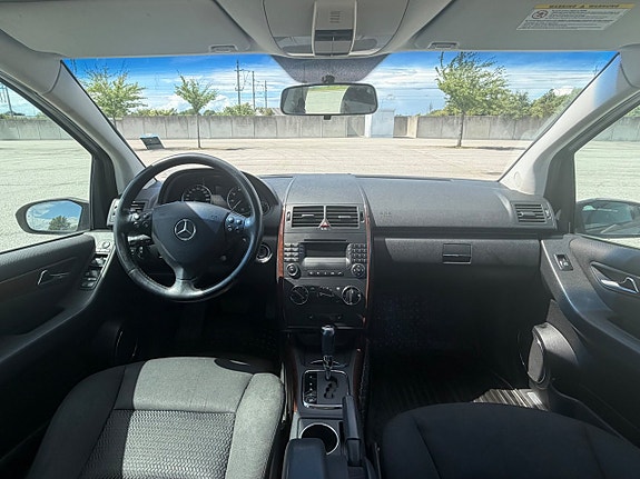 Mercedes-Benz A200 7 of 7