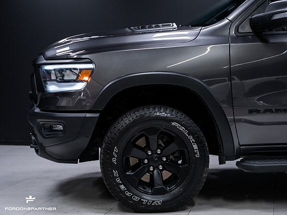 Dodge RAM 1500 4 of 5