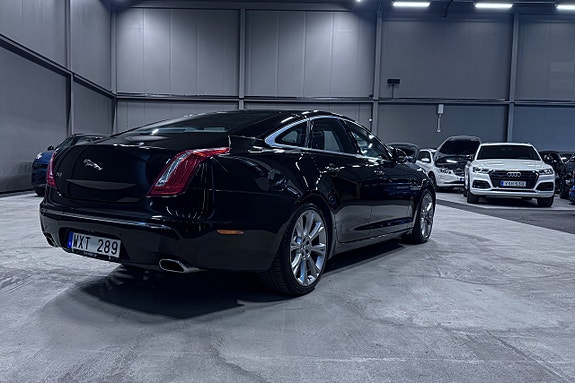 Jaguar XJ 6 of 21