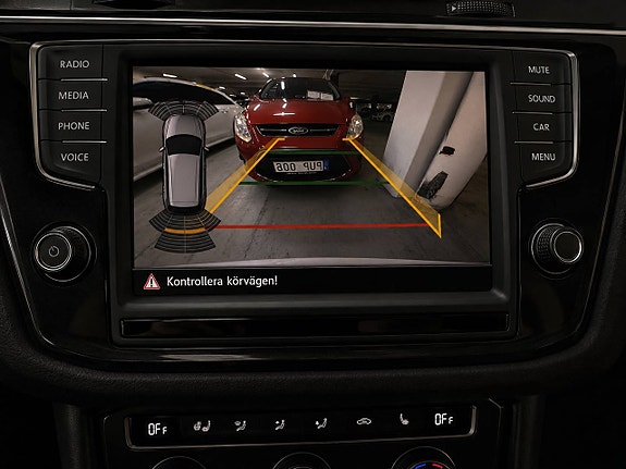 Volkswagen Tiguan 14 of 20