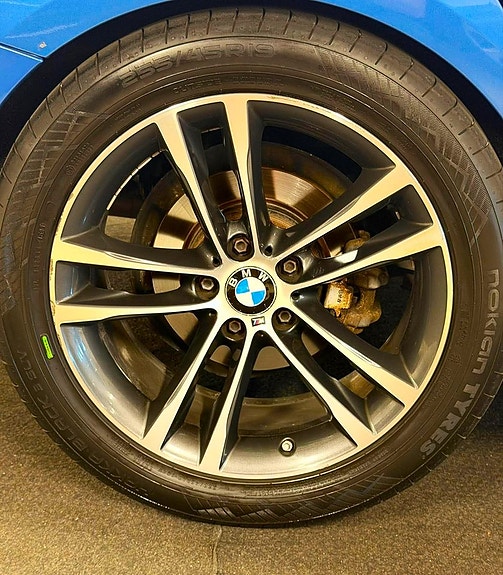 BMW 320d 14 of 29