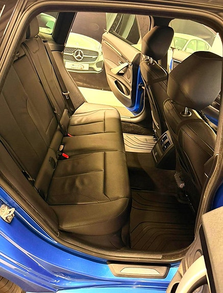 BMW 320d 23 of 29