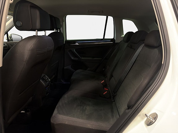 Volkswagen Tiguan 16 of 22