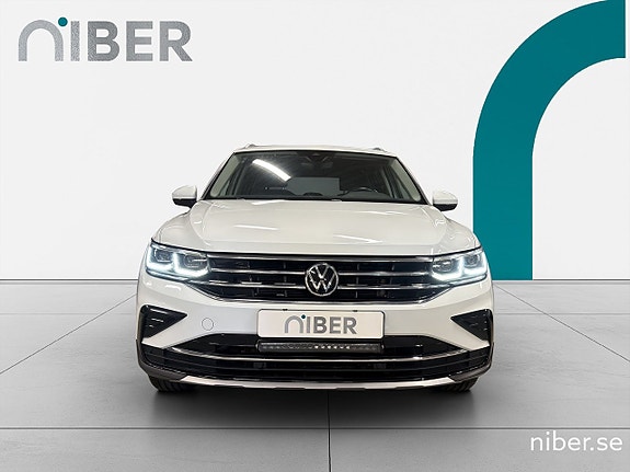 Volkswagen Tiguan 3 of 5