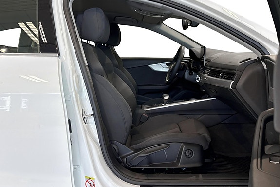 Audi A4 16 of 30